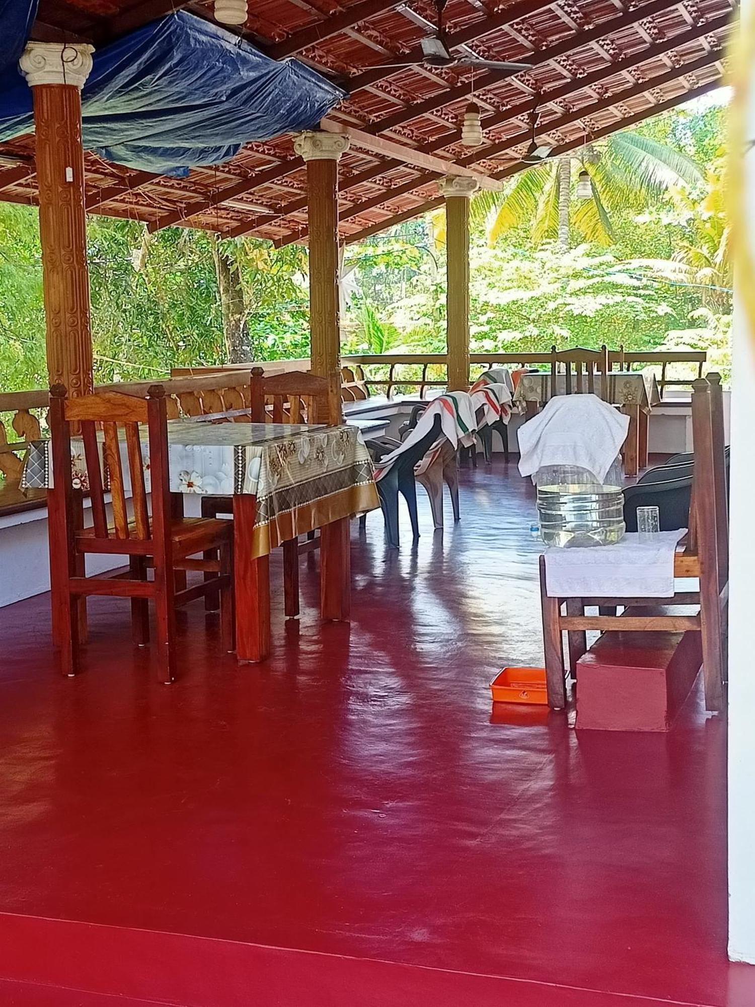 'Marari Johns Homestay' Mararikulam, Alappuzha Kültér fotó